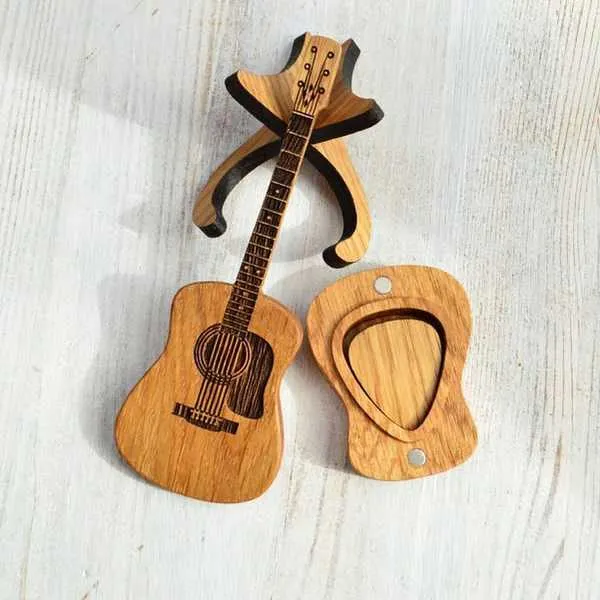 GUITWOOD-3831127656494-N-3__220626-b311b95a-4c06-40fd-a699-4b37015360bc.webp