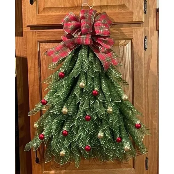 TREEWREATH-3831127610784-N-2__291026-6d547fbe-a5c0-4ee2-a22d-3357d408d886.webp